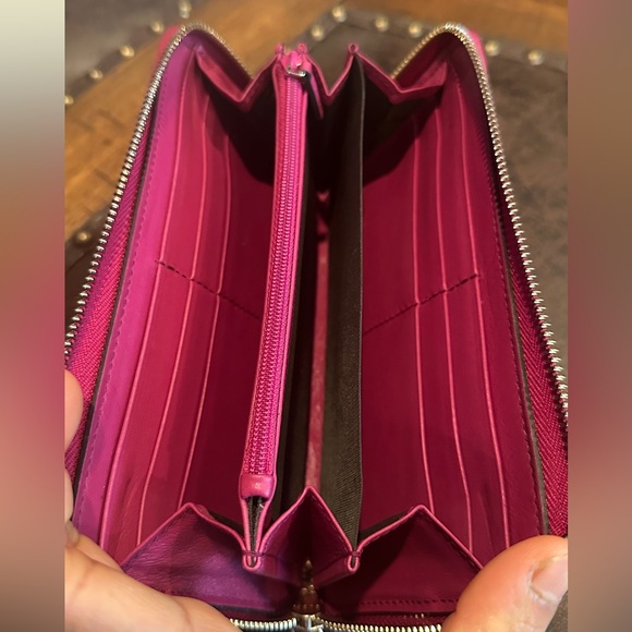 Gucci Soho red leather wallet - Picture 14 of 17